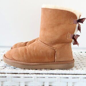 UGG Classic Bailey Bow Chestnut Tan Boots Sheepskin Leather Suede Winter Snow 8